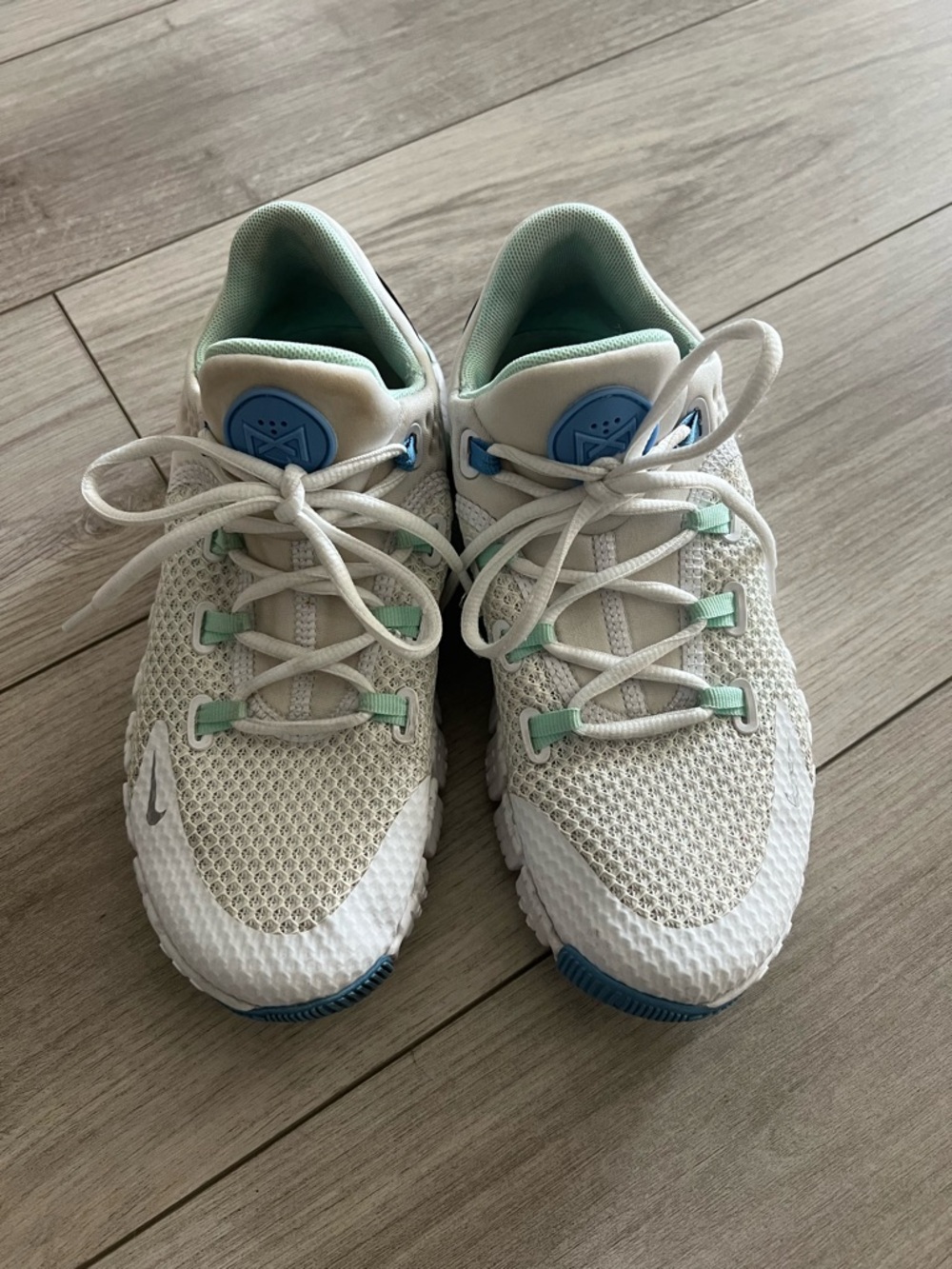 Nike White Athletic Sneakers with Mint and Sky Blue Accents - Picture 2 of 4